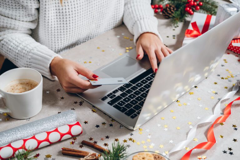 5 Holiday Email Marketing Tips for 2021